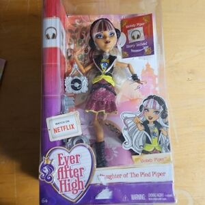 Ever After High Melody Piper Doll - Purple and Yellow